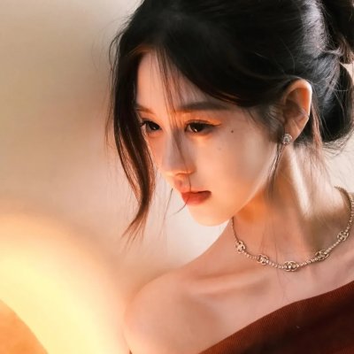 他不是我